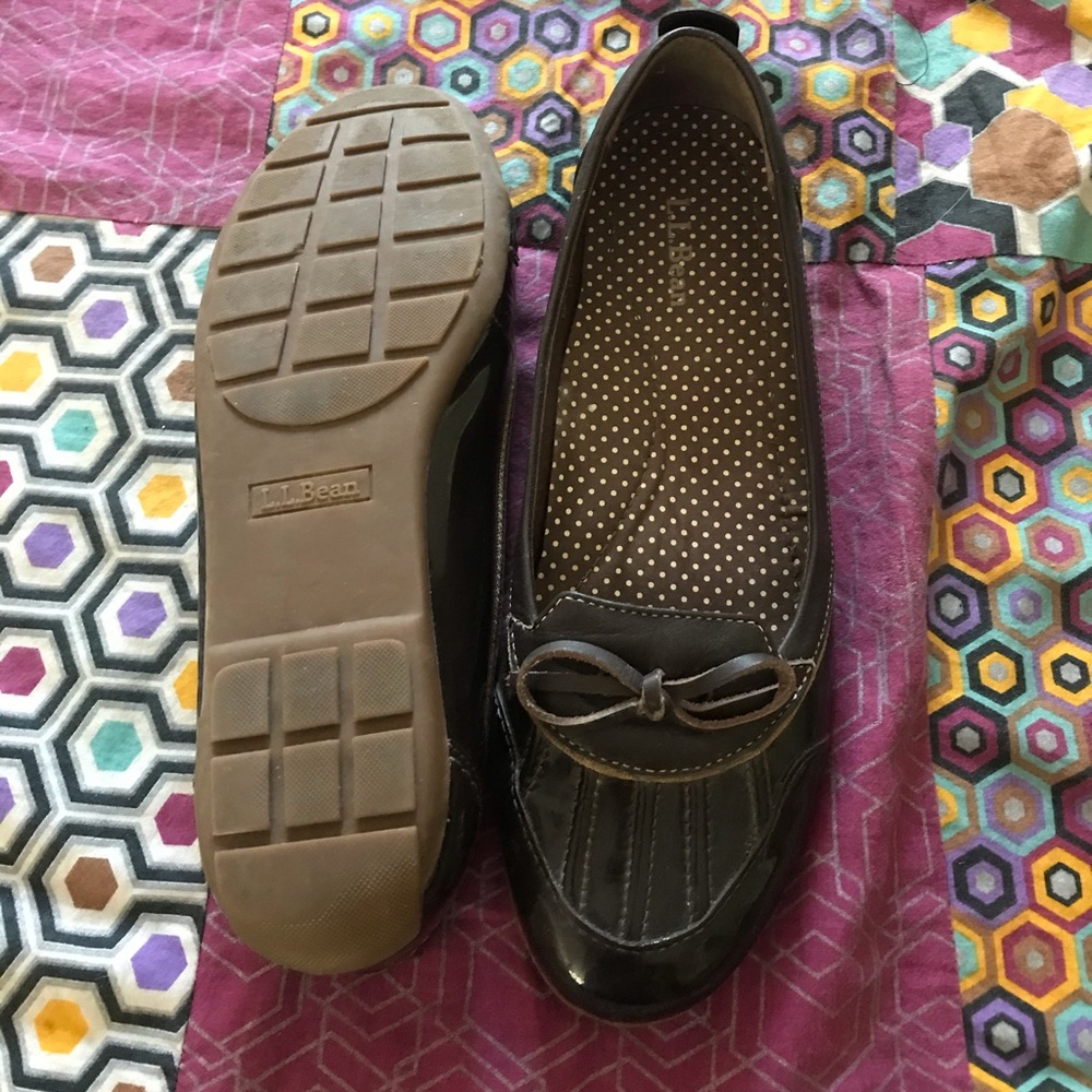 Women’s LL Bean patent moc size 7